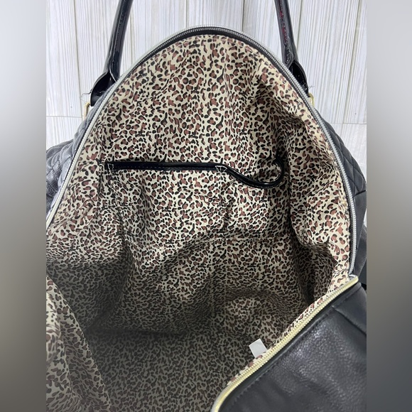 Steve Madden Black Bag- Leopard Print Interior - Picture 6 of 10